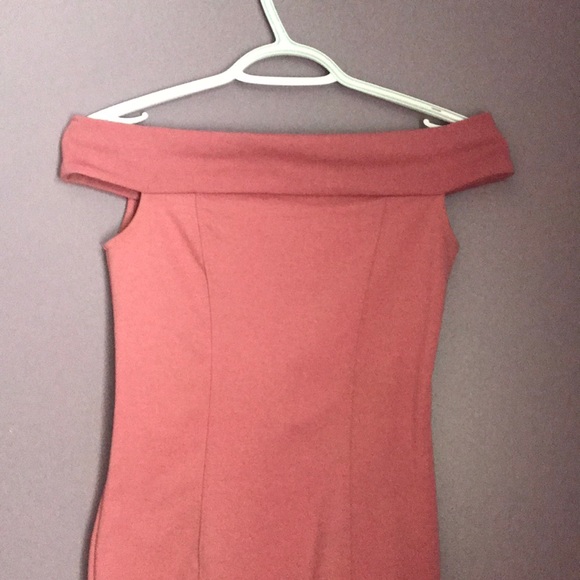 Blush Off the Shoulder Dress - Picture 3 of 4